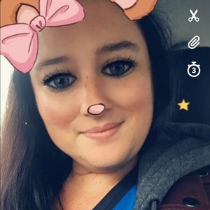 Meet your Posher, Julie